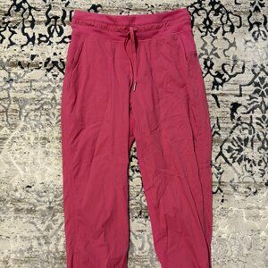 Lululemon Cropped Studio Pant